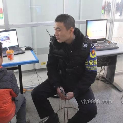 掌握多元俯卧撑，塑造未来强健体魄新趋势！